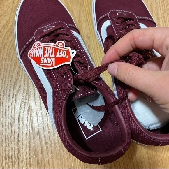 Vans Canvas Port Royale Maroon Ward Sneakers Shoes NEW 9.5 Men’s - Picture 4 of 8
